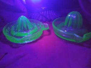 lot 98 image: 2 vintage uranium glass juicers and vintage green glass lamp