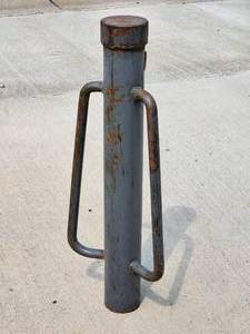 lot 50 image: Fence Post Tamper