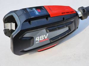 lot 55 image: Snapper 48V Cordless Weed Whip