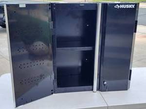 lot 8 image: Husky Locking Garage Wall Cabinet with Key
