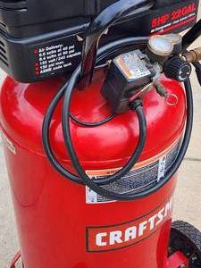 lot 6 image: Craftsman 5 hp 22 Gallon Air Compressor