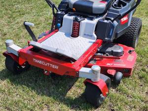 lot 1 image: Toro 50 in. Zero Turn TimeCutter MyRide Commercial Mower
