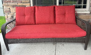 lot 203 image: Pretty Patio Sofa with Two Chairs