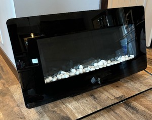 lot 242 image: Electric Wall Mounted Fireplace