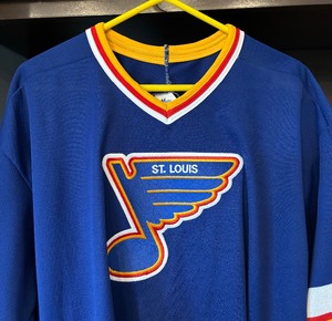 lot 278 image: Saint Louis Blues Hockey Jersey