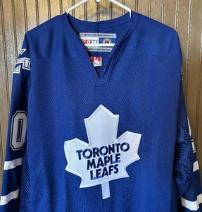 lot 296 image: #20 Belfour Toronto Maple Leafs Hockey CCM Jersey