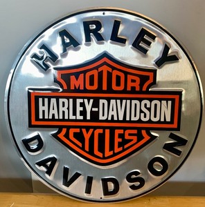 lot 257 image: Awesome Harley Davidson Home Decor