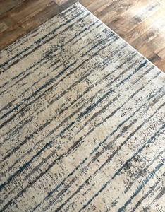 lot 178 image: Martha Stewart Ashton Area Rug