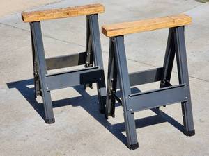 lot 83 image: Set of Folding Iron Horse Work Stands