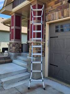 lot 84 image: 13 Position Gorilla Aluminum Ladder