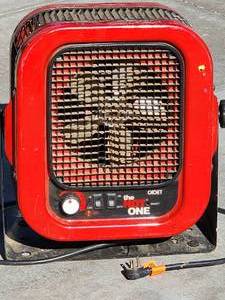 lot 29 image: Cadet The Hot One Garage Space Heater