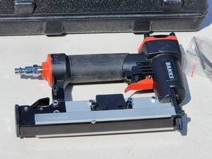 lot 60 image: Banks 23 Gauge Pin Nailer Air Tool