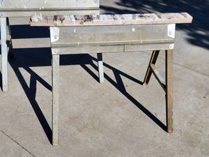 lot 121 image: Set of Folding Horse Saws