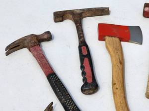 lot 138 image: Assorted Hand Tools