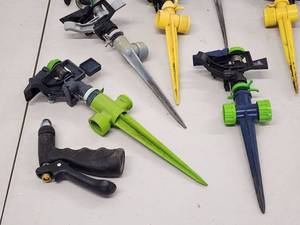 lot 149A image: Assorted Garden  Lawncare Accessories