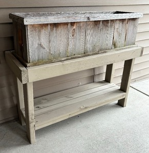 lot 312 image: Wonderful wooden Planter Stand