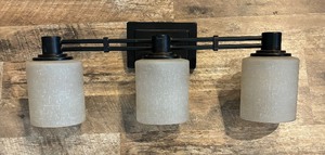 lot 386 image: Two Lovely Light Fixtures