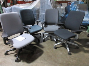 lot 303 image: ASSORTED STEELCASE AMIA TASK CHAIRS