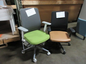 lot 338 image: AMQ OFFICE CHAIRS
