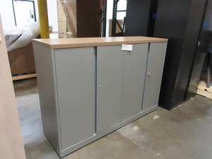 lot 391 image: STEELCASE 4 DOOR STORAGE CABINET