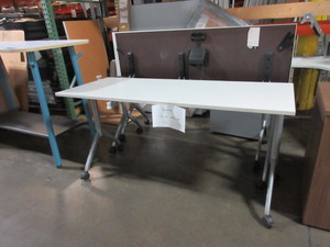 lot 409 image: STEELCASE FLIP TOP NESTING TABLES