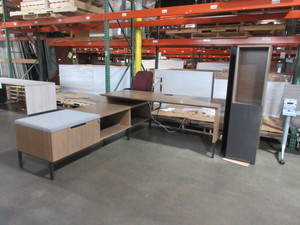lot 412 image: STEELCASEBYRNE EXECUTIVE L SHAPE DESK WITH OVERHEAD BIN
