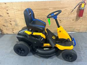 CUB CADET  30 in. 56-Volt MAX 30 Ah Battery Lithium-Ion Electric Drive Cordless Riding Lawn Tractor with Mulch Kit Included (throwing error codes)