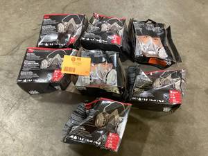 Lot of 3M OV P95 Paint Project Reusable Respirator, Size Medium   Customer Returns See Pictures