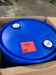 55 Gal. Blue Industrial Plastic Drum Customer Returns See Pictures