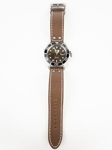 Mens Invicta Pro Diver Brown & silver tone stainless steel Quartz Analog watch. Working. New Battery Installed Model #AK2113G