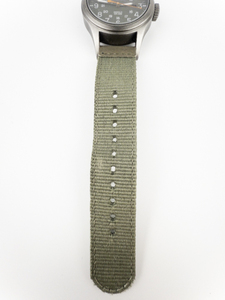 Mens Timex Green Expedition Scout Indiglo Fabric Strap stainless steel Quartz Analog watch. New Battery Installed. Model #TW4B14000