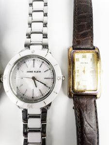 Ladys Group of 9  Quartz Analog Watches. New Batteries Installed. All working.