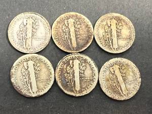 lot 35 image: GROUP OF 6 US MERCURY DIMES