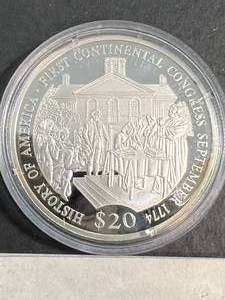lot 42 image: 2001 CANADIAN $20 CONTINENTAL CONGRESS SILVER ROUND