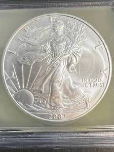 lot 45 image: 2007 AMERICAN SILVER EAGLE ICG MS70