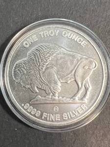 lot 64 image: 1 TROY OZ .999 FINE SILVER BUFFALO INDIAN ROUND IN AIRTITE