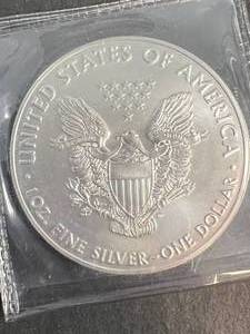 lot 69 image: 2018 AMERICAN SILVER EAGLE 1 TROY OZ .999 FINE SILVER