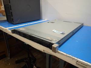 lot 11 image: HP&nbspProLiant DL360 Gen9 Server  Power Supply&nbspHSTNS-PC40 (x2 units)  RAID Card&nbspP440ar  CPU&nbspINTEL XEON E5-2620 V3 2.4 Ghz (x2 units)  128GB DDR4 RAM  NO HDs  8 HD Bays  Includes CAB-AC power cable 