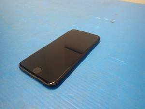 lot 54 image: Apple&nbspiPhone 7 A1660  32GB of storage  Cellular Carrier Unlocked  Includes Charging Cable 