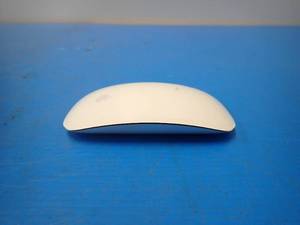 lot 82 image: Apple A1296 Wireless Mouse
