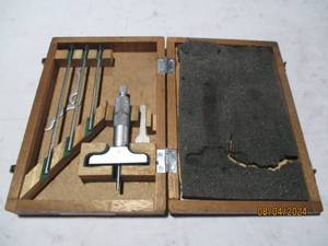 Mitutoyo .001 depth Guage micromet...