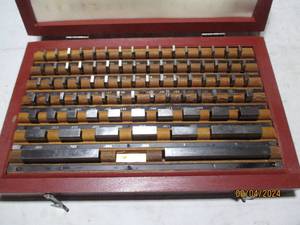 Cased set of .050-4 machinist heig...