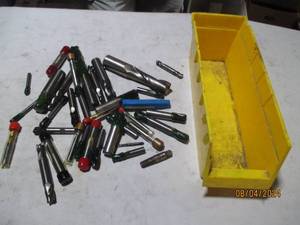 Lot of machinist end mill cutting f...