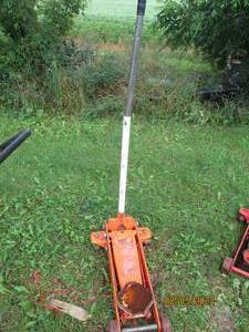3-ton hydraulic lift jack may need...