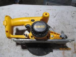 Cordless Dewalt circular saw no ba...