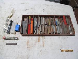 Compartmentalized tray of large bit...
