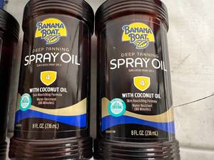 6 Bottles of Banana Boat Deep Tanning Spray Oil - 4 SPF