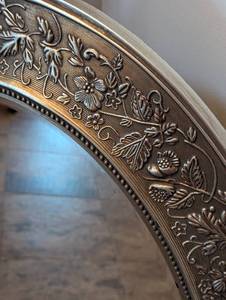 Decorative Oval Wall Mirror