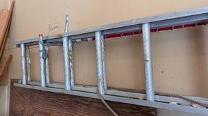 20ft Aluminum Extension Ladder