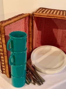 Fun Picnic Basket with Cups, Plates and Silverware